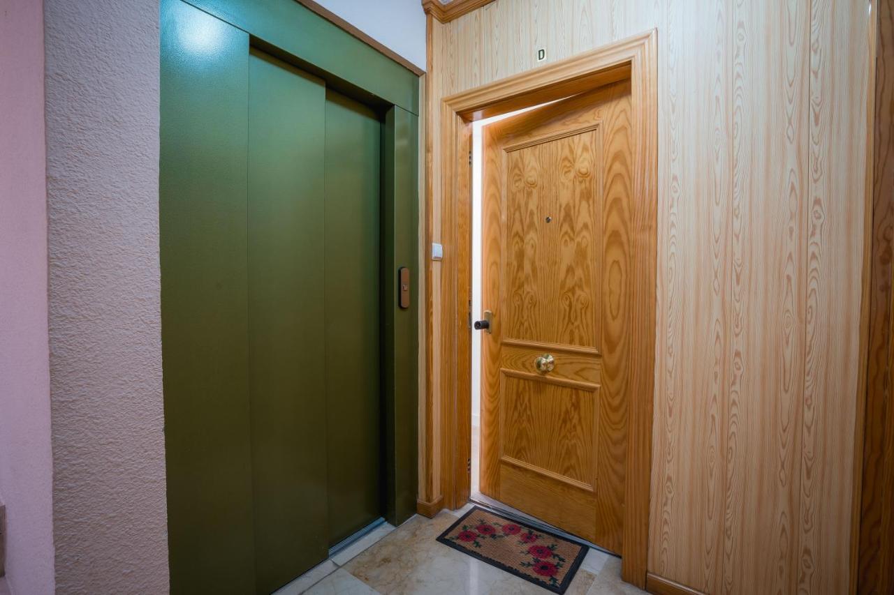 Apartamento Qh Capuchinos Granada Exterior foto